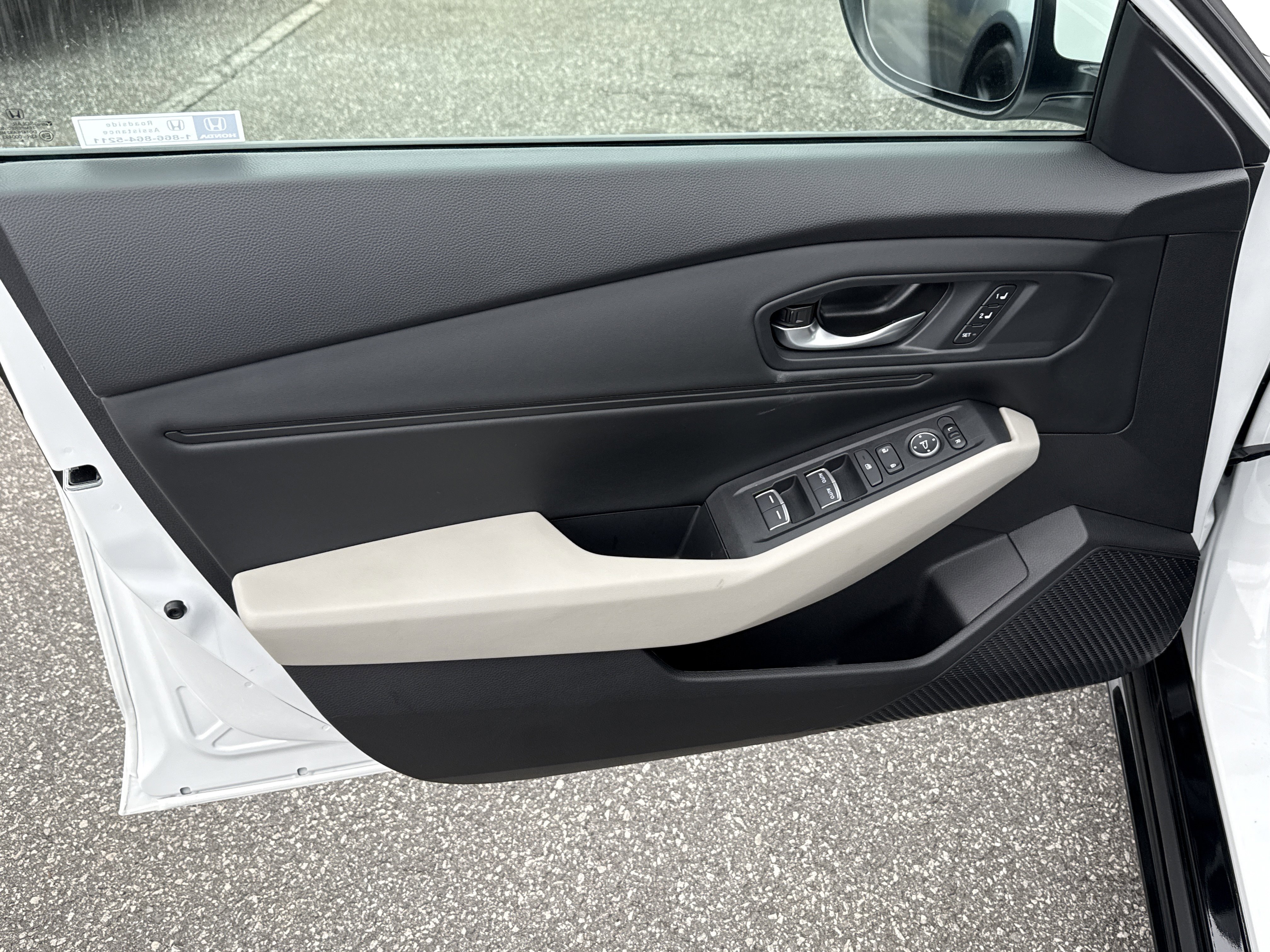 Used 2025 Honda Accord EX-L image 14