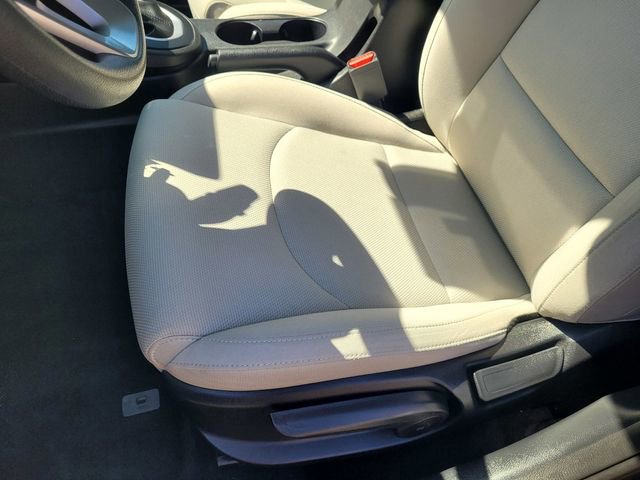 Used 2022 Kia Forte LXS image 10