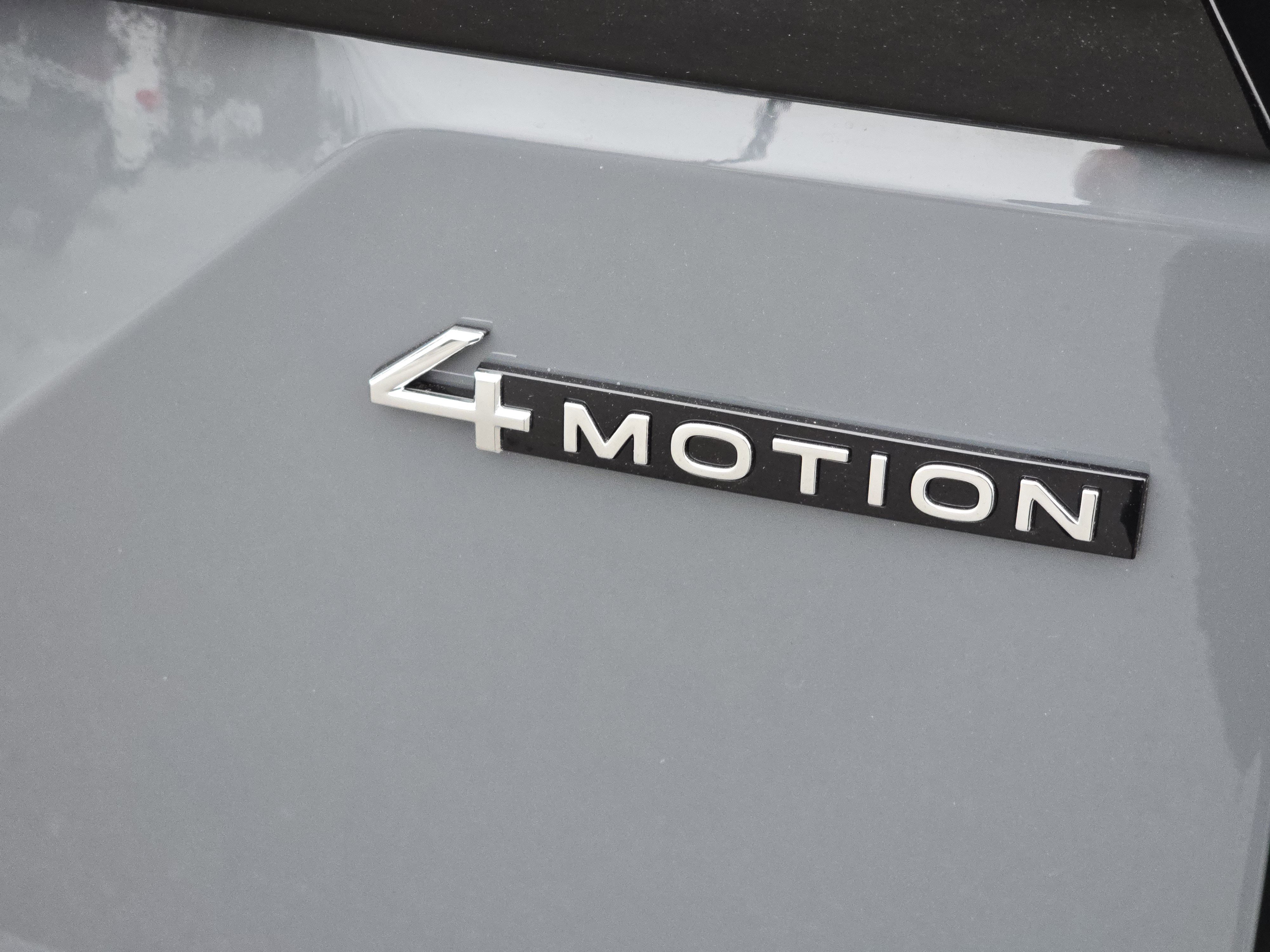 New 2026 Volkswagen Atlas Peak Edition image 13