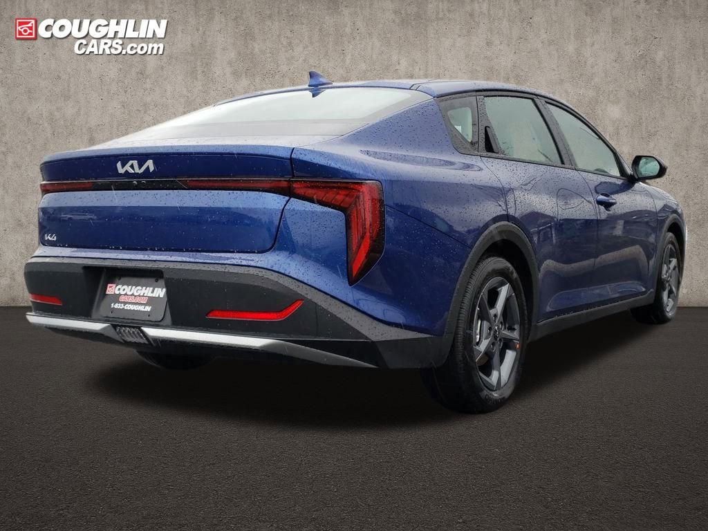 New 2025 Kia K4 LXS image 8