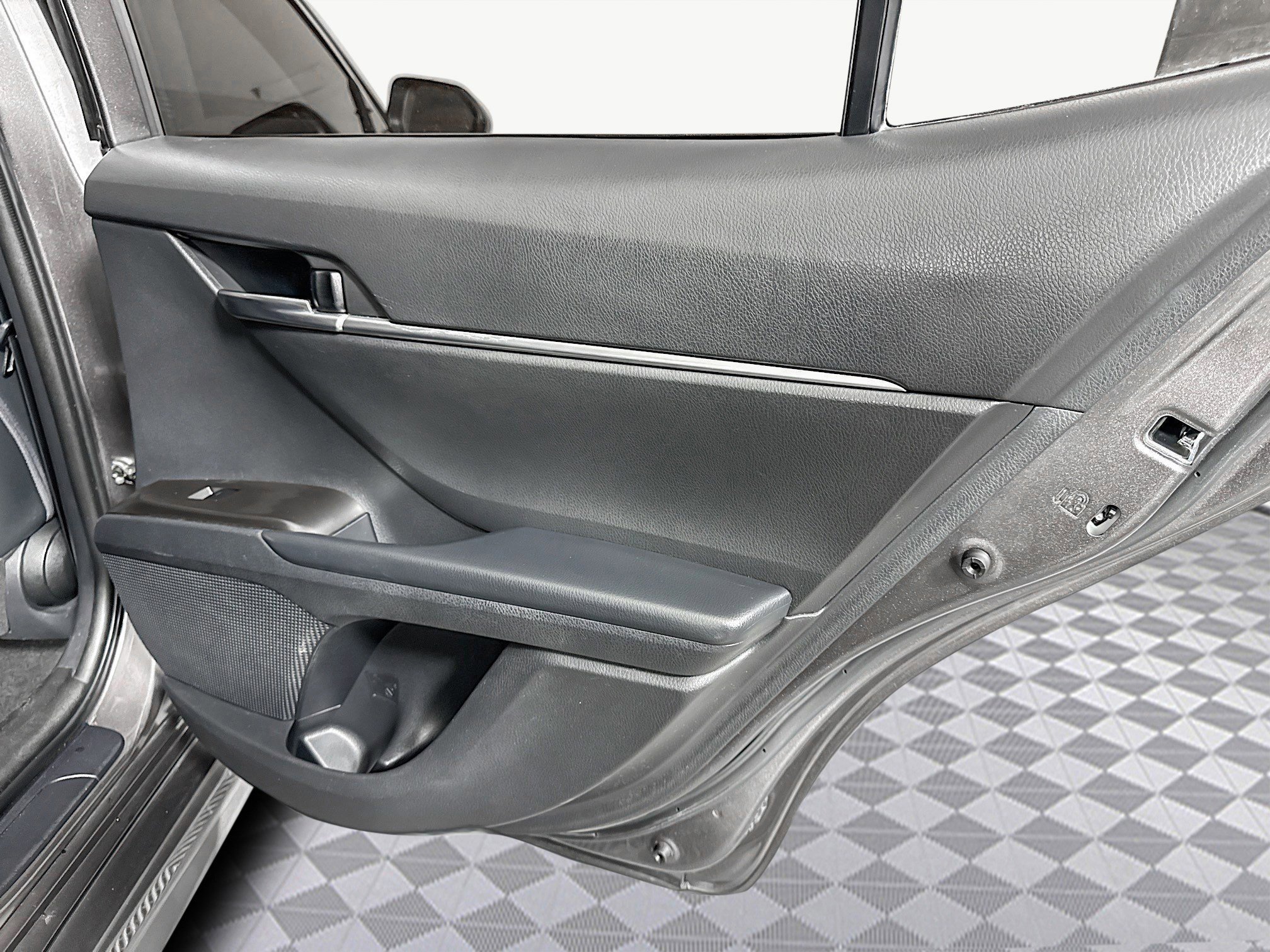 Used 2022 Toyota Camry SE image 27