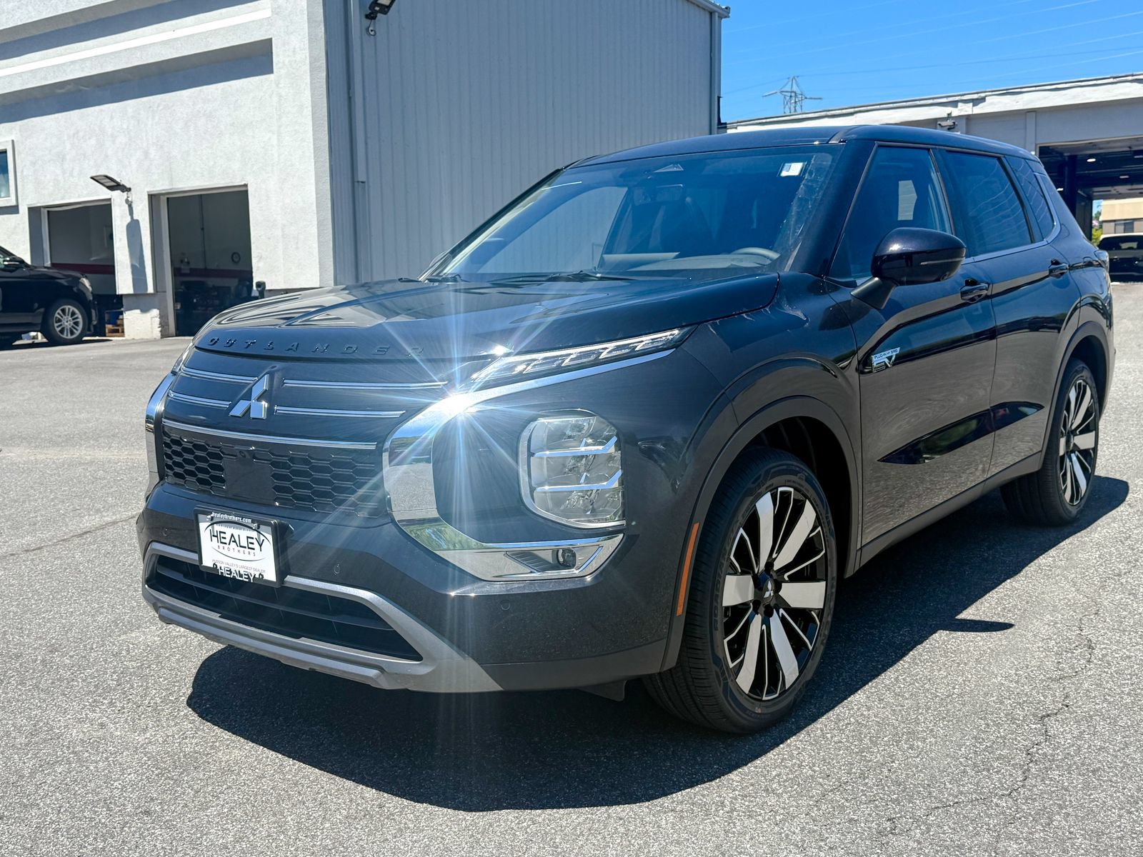 New 2026 Mitsubishi Outlander SE AWD/4WD image 3