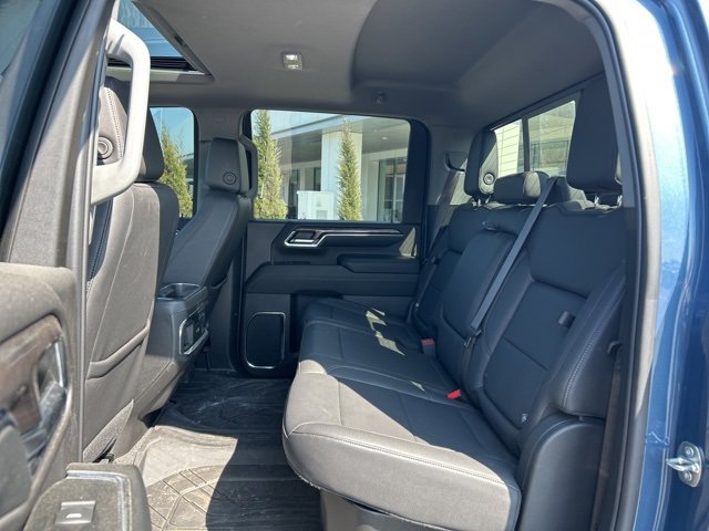 Used 2024 Chevrolet Silverado 2500 LTZ w/ LTZ Premium Package image 19