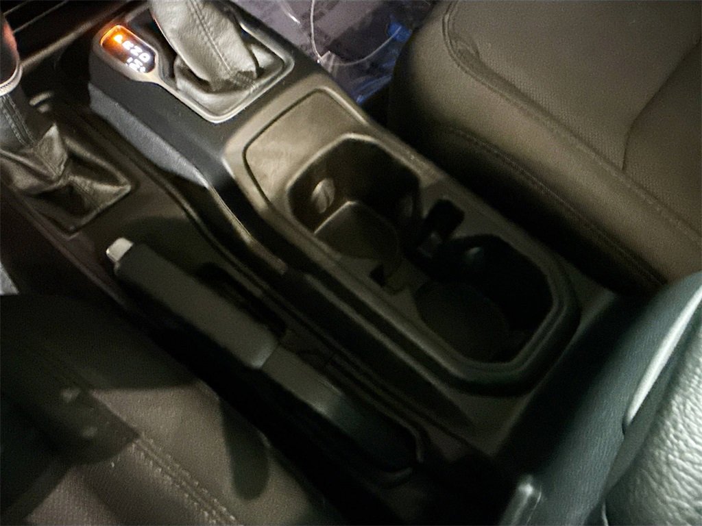 Used 2021 Jeep Gladiator Willys image 20