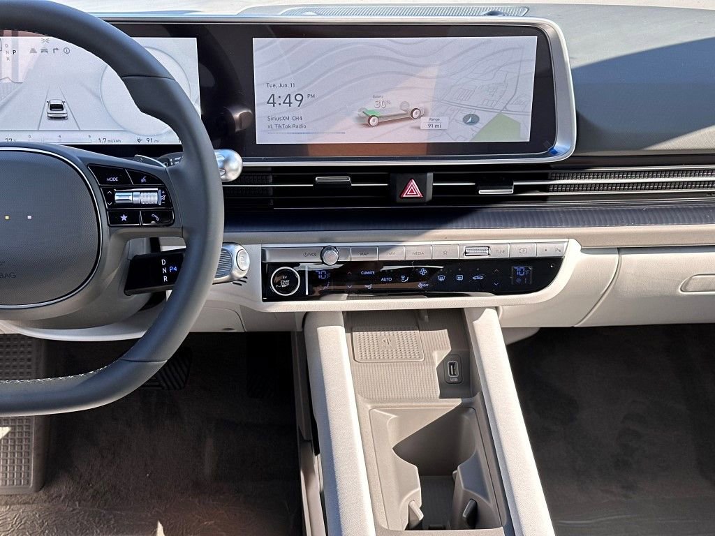 New 2024 Hyundai Ioniq 6 SEL image 18