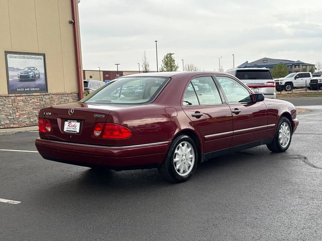 Used 1999 Mercedes-Benz E 320 Sedan image 29