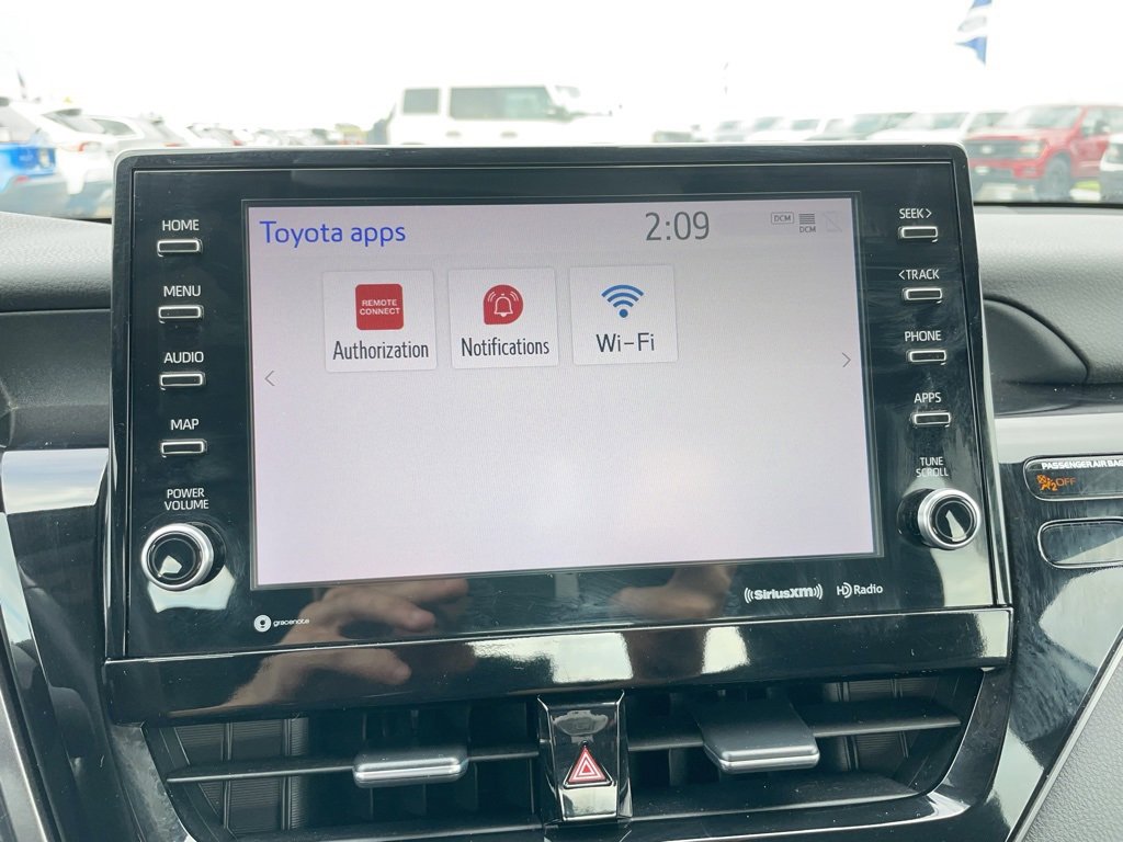 Used 2023 Toyota Camry XSE image 18