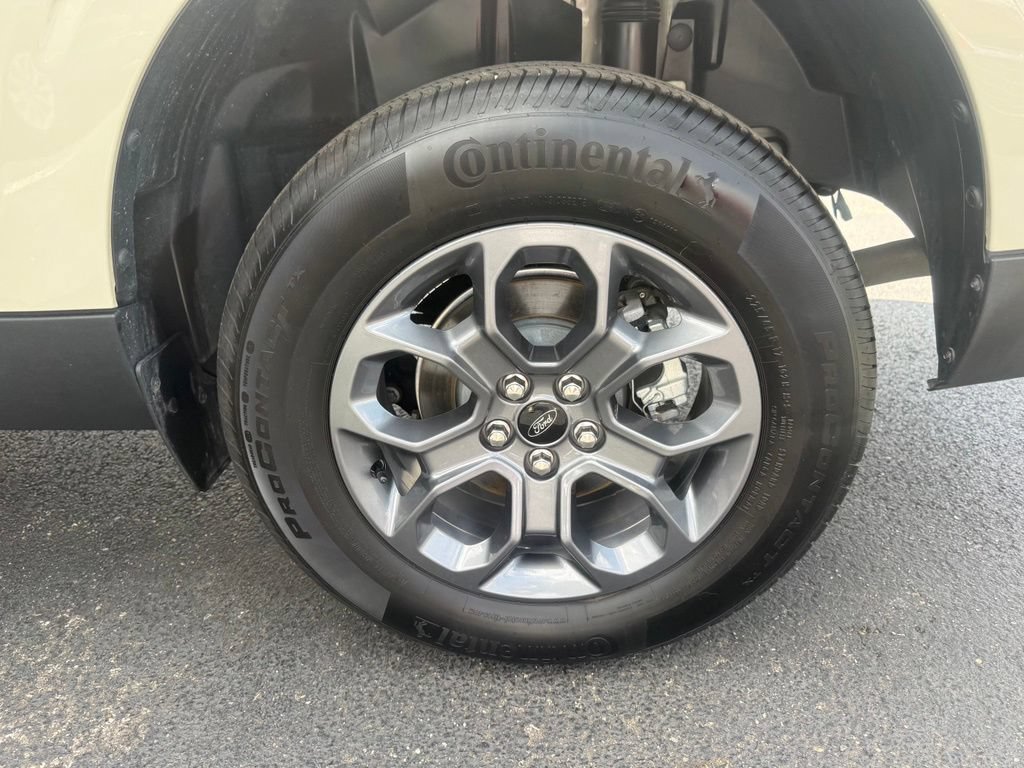 Used 2025 Ford Maverick XLT w/ Equipment Group 302A AWD/4WD image 33