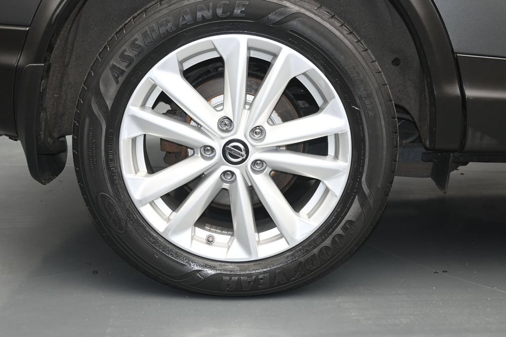 Used 2019 Nissan Rogue Sport SV AWD/4WD image 15