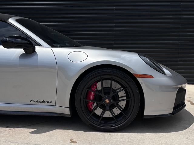Certified 2025 Porsche 911 Targa 4 GTS AWD/4WD image 13