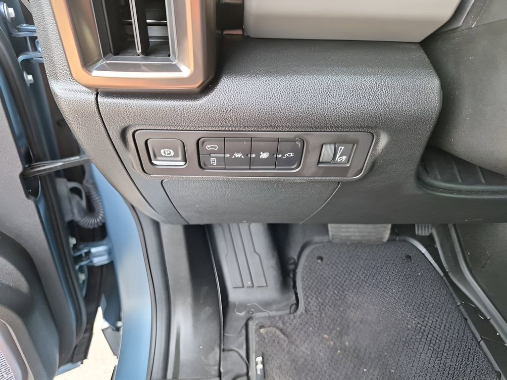 Used 2024 GMC Hummer EV 3X w/ Omega Edition image 32