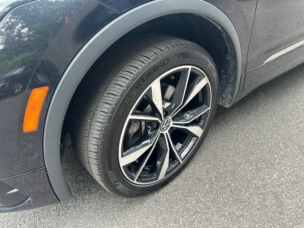 Certified 2022 Volkswagen Tiguan SEL R-Line AWD/4WD image 7