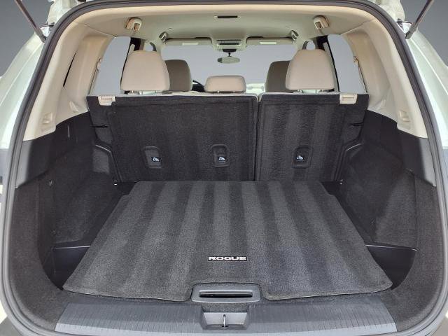 Certified 2023 Nissan Rogue SV image 12