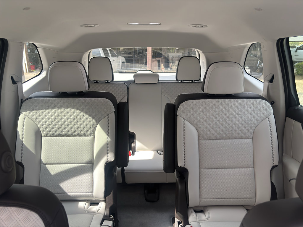 New 2026 GMC Acadia Denali w/ Super Cruise Package FWD image 23