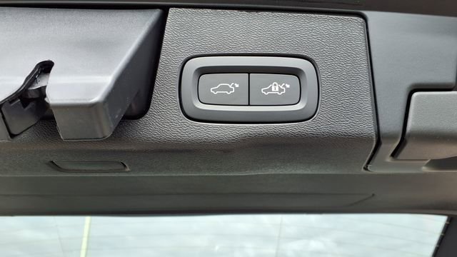 New 2026 Volvo XC60 B5 Core image 10