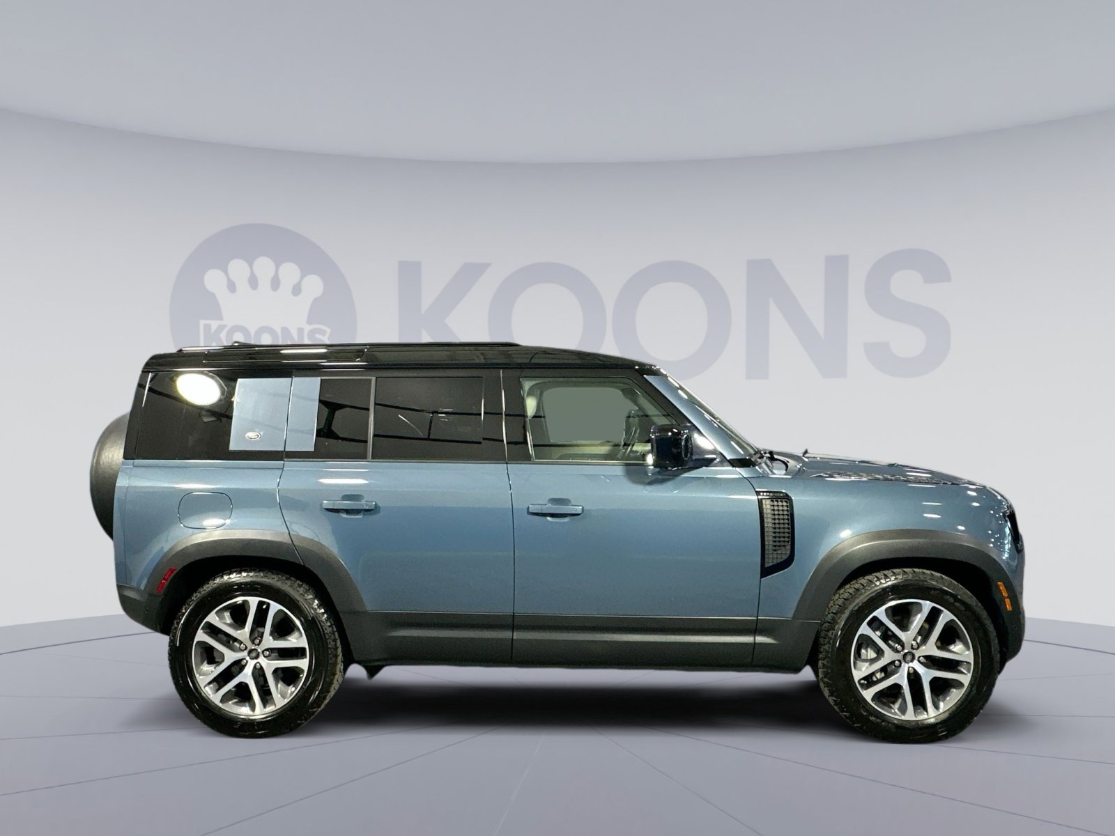 Used 2020 Land Rover Defender 110 HSE image 8