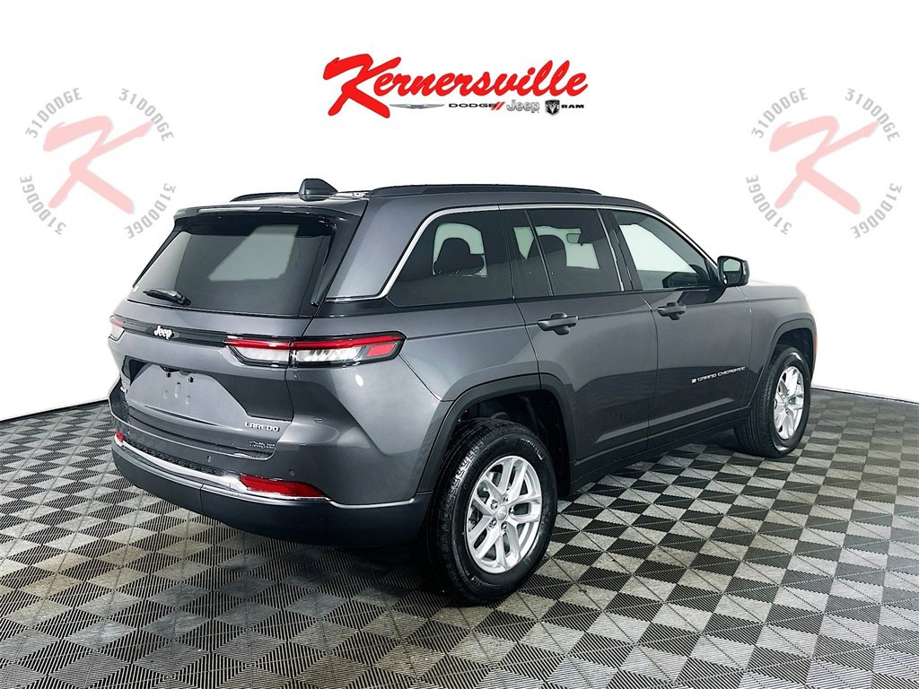 New 2025 Jeep Grand Cherokee Laredo X w/ Luxury Tech Group I image 7