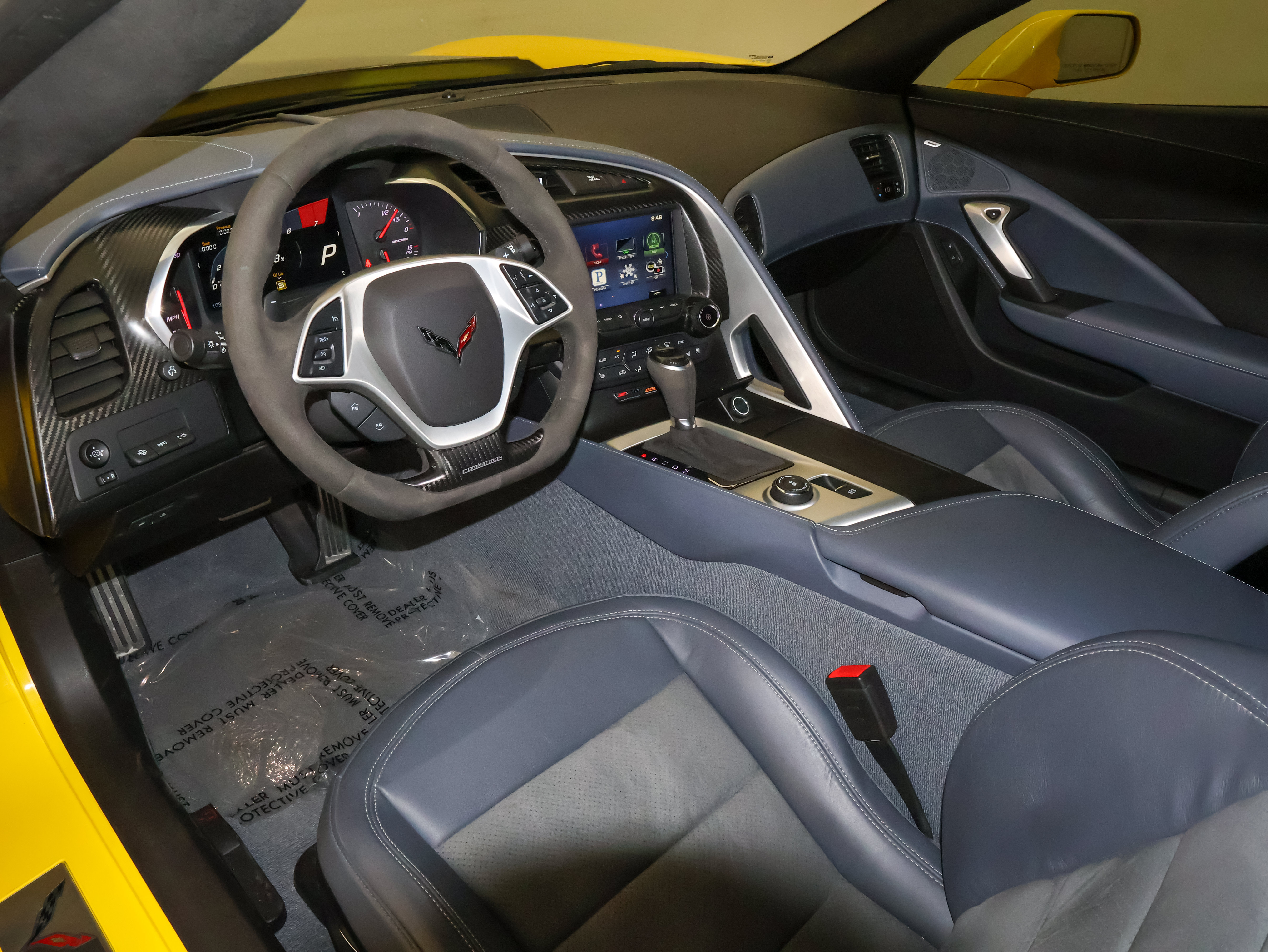 Used 2016 Chevrolet Corvette Z06 w/ 3LZ Preferred Equipment Group RWD image 19