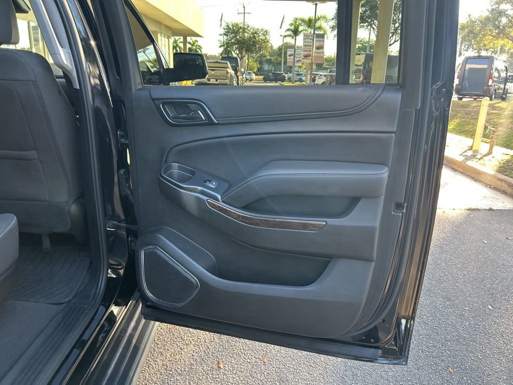 Used 2019 Chevrolet Suburban LS w/ Enhanced Driver Alert Package image 31