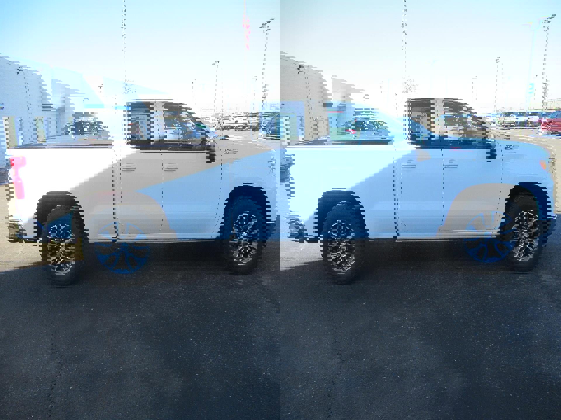 Certified 2023 Chevrolet Silverado 1500 LT image 5