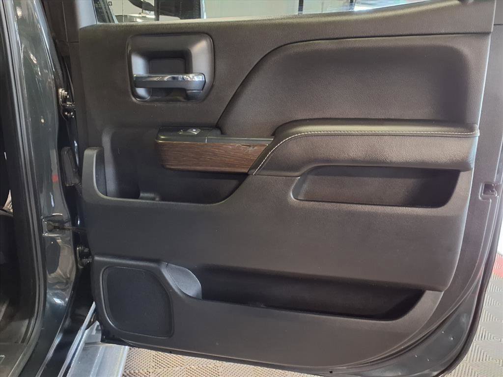 Used 2018 GMC Sierra 3500 Denali w/ Duramax Plus Package image 11