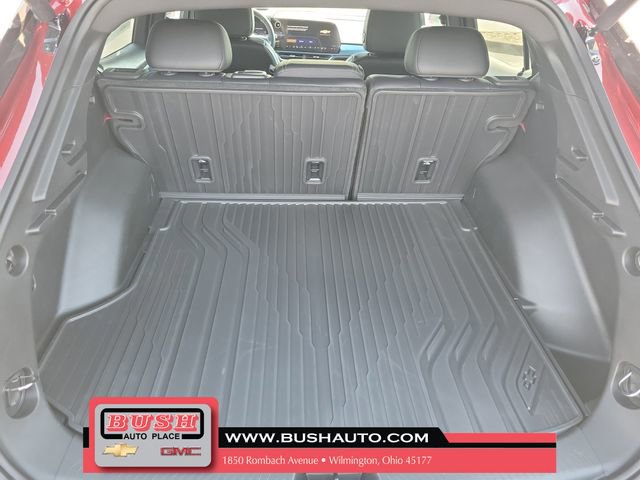 New 2026 Chevrolet Equinox EV LT w/ Convenience Package II AWD/4WD image 9