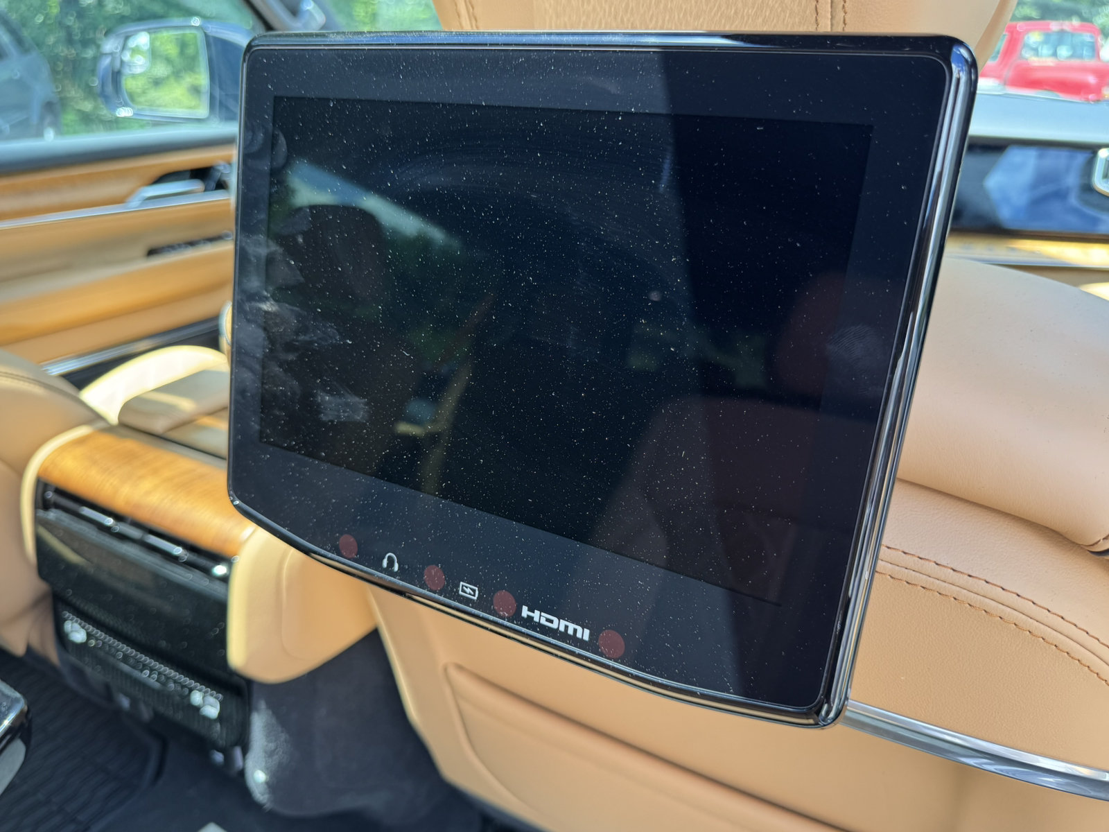 Used 2025 Jeep Grand Wagoneer L Series III w/ Rear Seat Video Group 1 AWD/4WD image 21