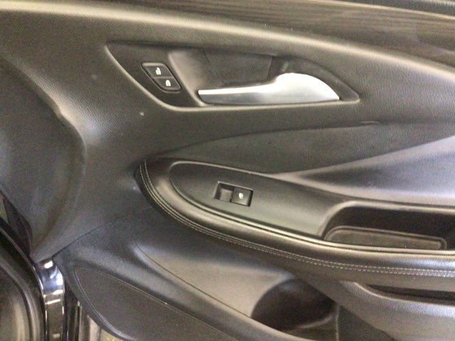 Used 2020 Buick Envision Essence AWD/4WD image 16