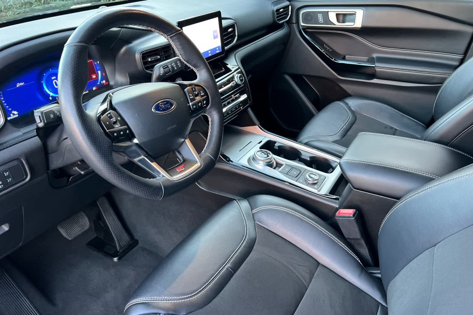 Certified 2022 Ford Explorer ST image 12