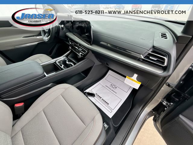 New 2026 Chevrolet Traverse LT w/ Driver Confidence Package FWD image 28