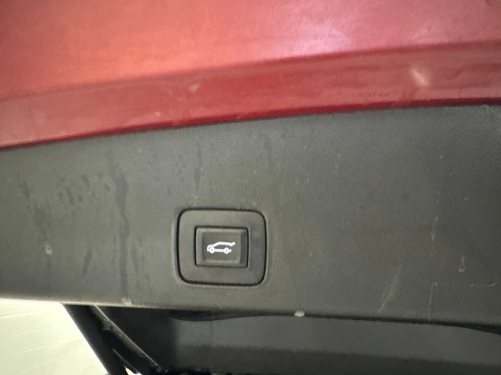 Used 2021 Chevrolet TrailBlazer RS w/ Sun and Liftgate Package FWD image 8