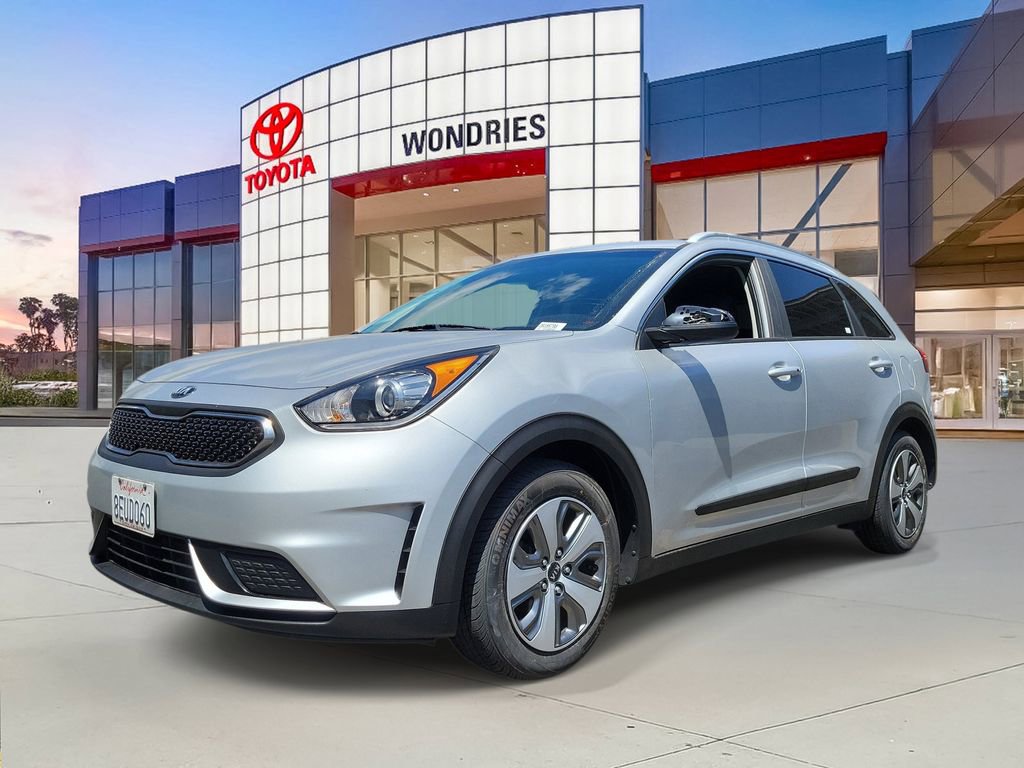 Used 2018 Kia Niro LX FWD image 2