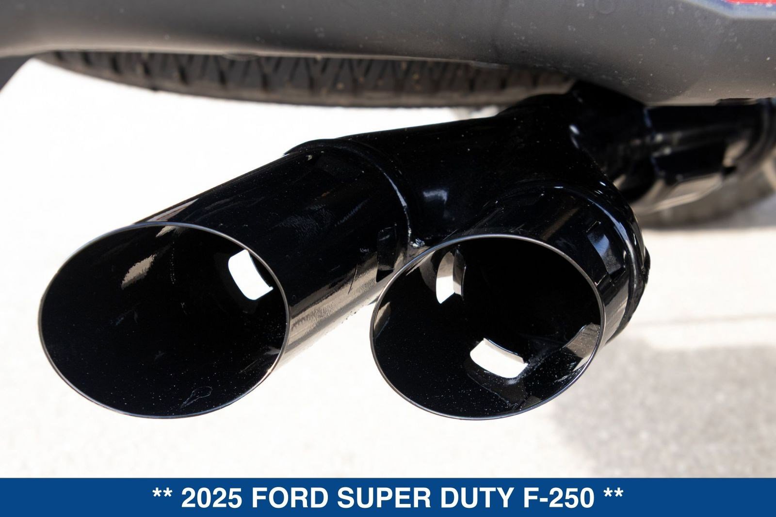 New 2025 Ford F250 Lariat w/ Lariat Ultimate Package image 29