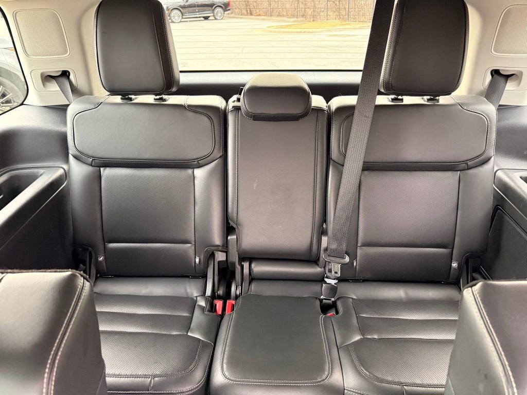 Used 2025 Ford Expedition Platinum image 47