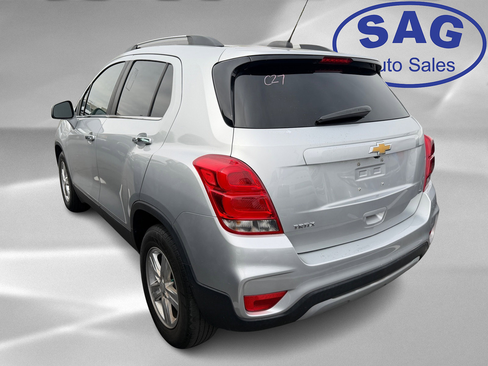 Used 2019 Chevrolet Trax LT w/ LT Convenience Package FWD image 4