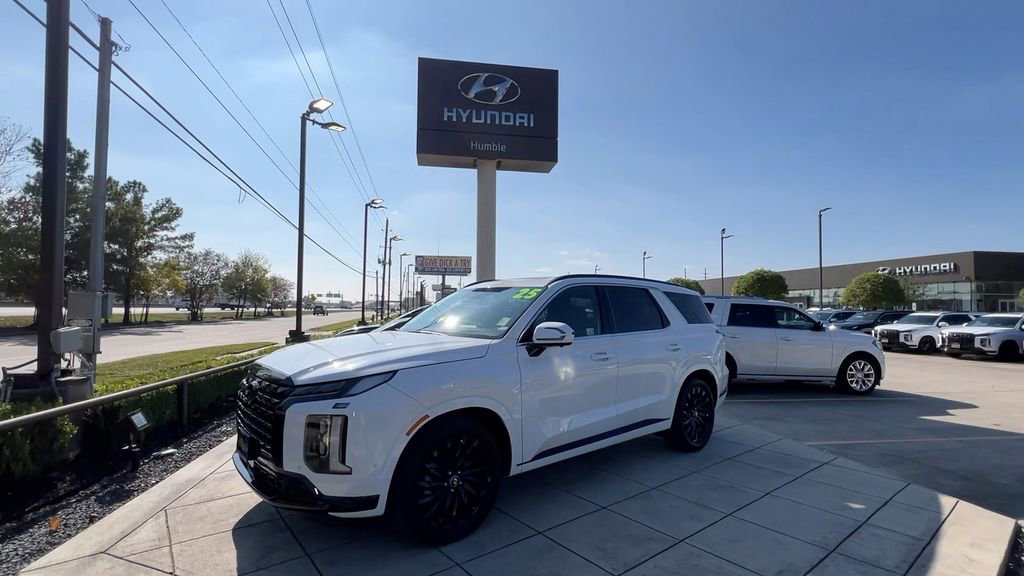 Used 2025 Hyundai Palisade Calligraphy image 8