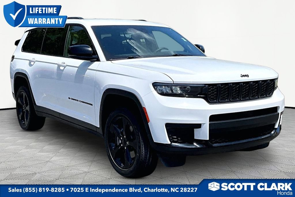 Used 2023 Jeep Grand Cherokee L Laredo RWD image 1