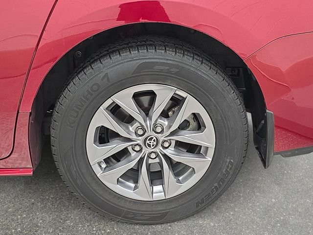 Certified 2023 Toyota Sienna LE FWD image 29