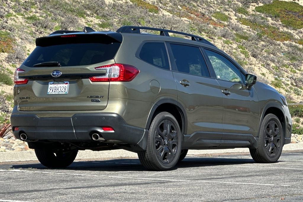 Used 2025 Subaru Ascent Bronze Edition w/ Popular Package #2 image 4