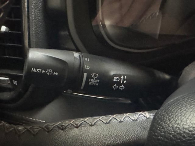 Used 2025 RAM 1500 Limited AWD/4WD image 27