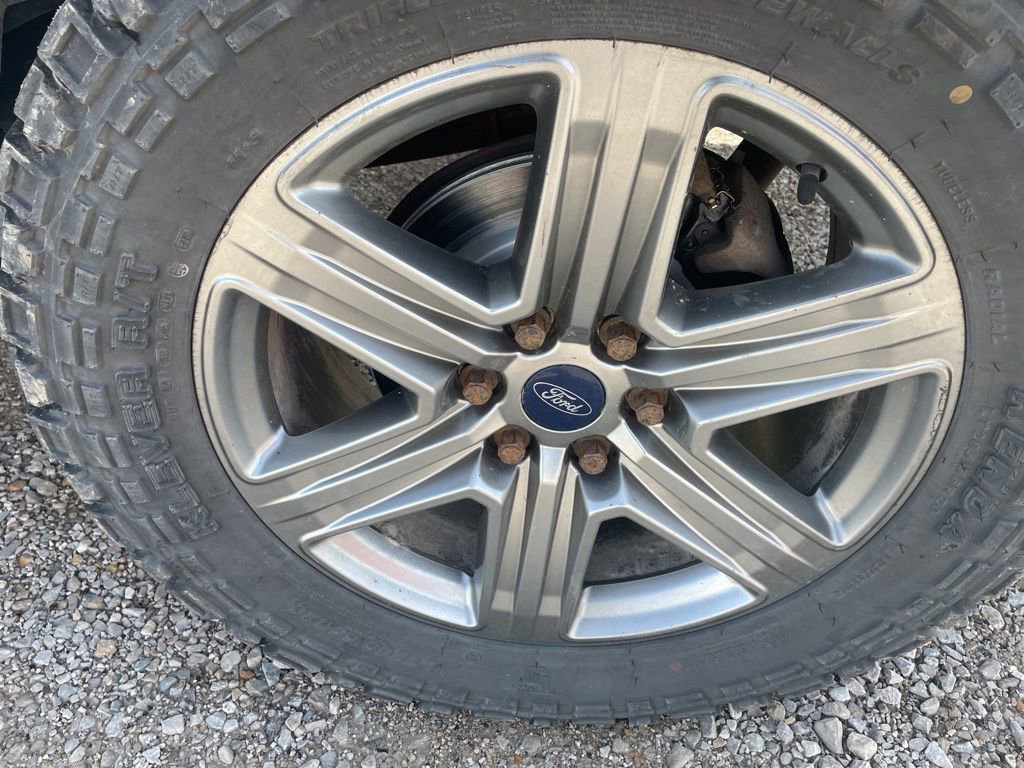 Used 2018 Ford F150 XLT w/ Equipment Group 302A Luxury image 10