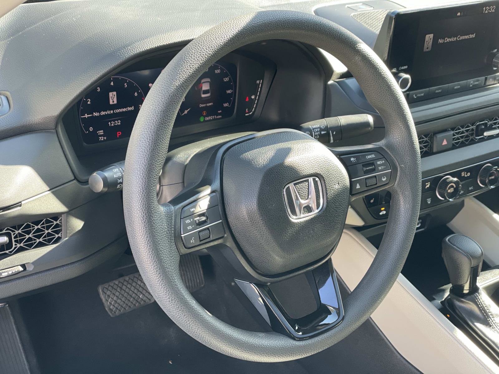 Certified 2023 Honda Accord EX image 4