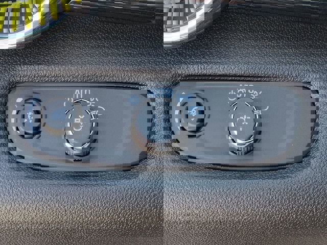 New 2026 Chevrolet Trax ACTIV w/ Sunroof Package image 18