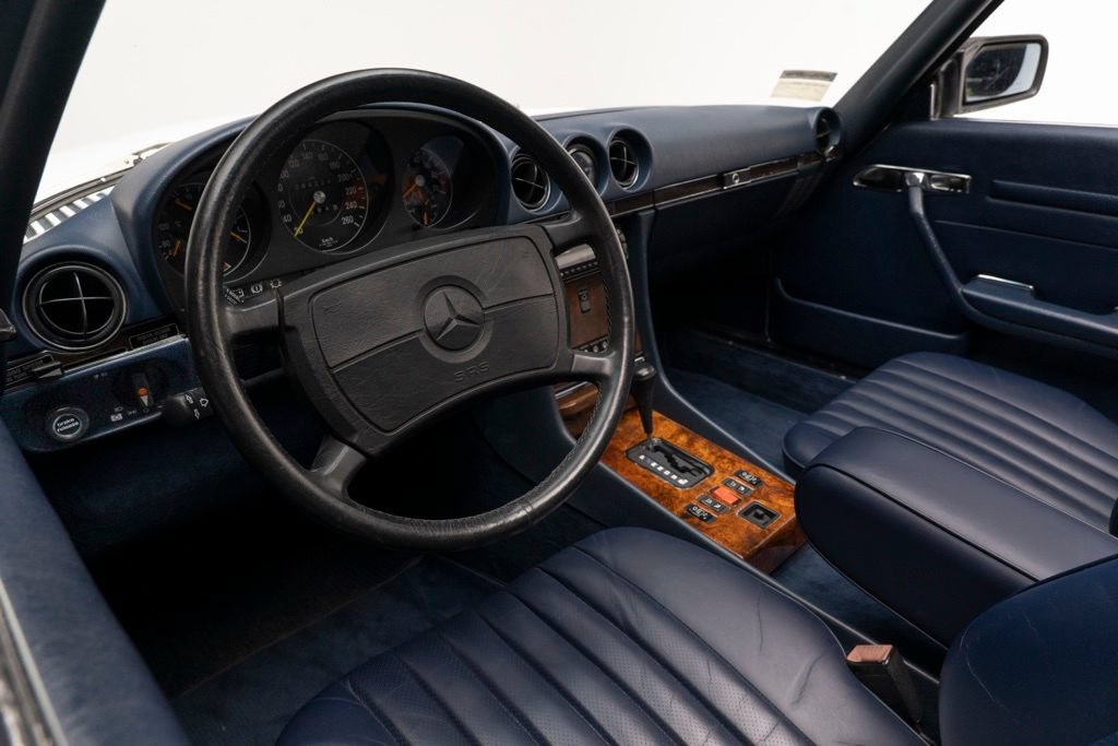 Used 1988 Mercedes-Benz 560 SL image 22