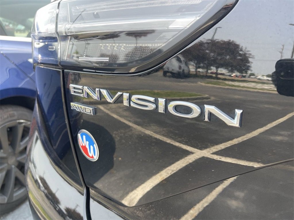 Used 2022 Buick Envision Avenir w/ Technology Package II image 8