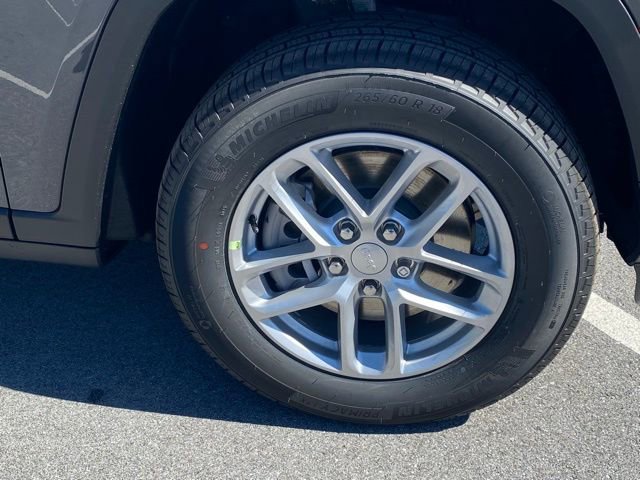 New 2025 Jeep Grand Cherokee L Laredo w/ Luxury Tech Group I image 11