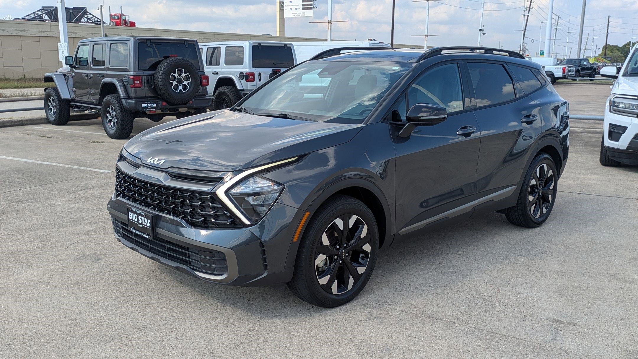 Used 2023 Kia Sportage X-Line w/ X-Line Premium Package image 8