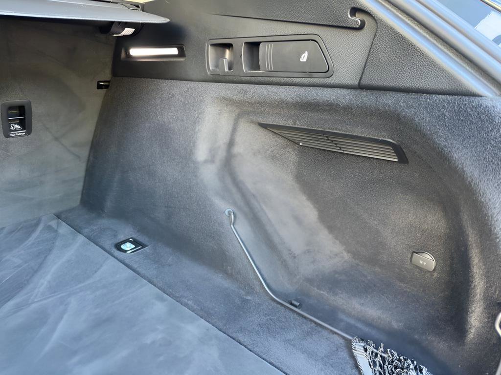 Used 2019 Audi e-tron Premium Plus image 33