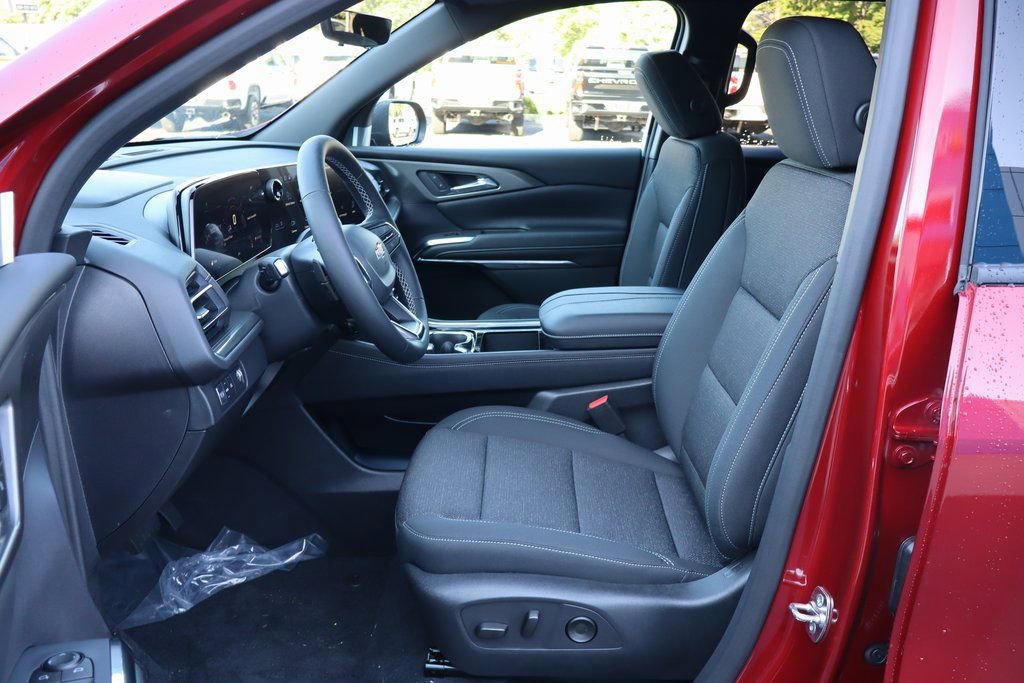 New 2026 Chevrolet Traverse LT w/ Driver Confidence Package image 5