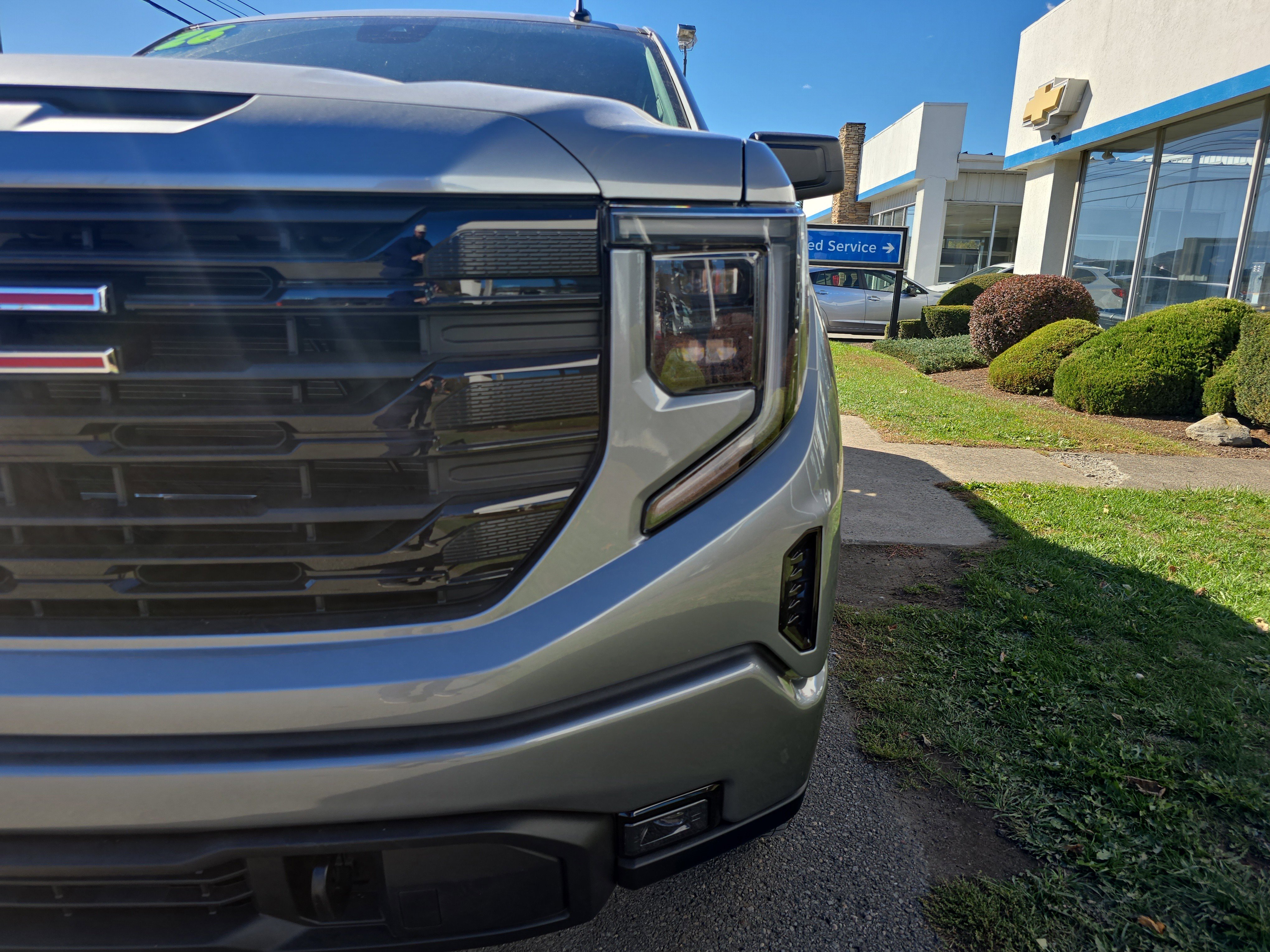 New 2026 GMC Sierra 1500 Elevation image 10